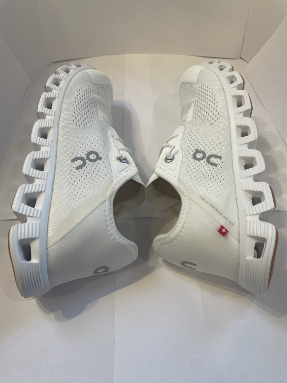On Cloud 5 Coast Undyed-White | White Size 8 NWT Never Been Worn - Picture 8 of 11